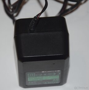 Nabíjecí adaptér pro minidisc SONY 3V nebo 6V - 3