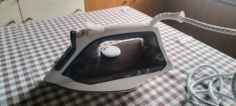 Žehlička Rowenta Effective 2000W - 3