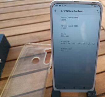 Mobilní telefon Motorola One Fusion + 6GB RAM, 128GB - 3