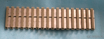 SAPI backplane s DIN konektory - 3