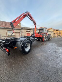 Traktorový nosič kontejnerů - 3