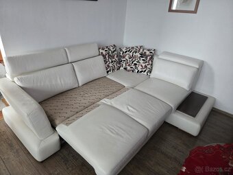 Bílá kožená sedačka - 3