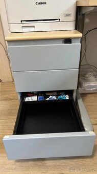 Kancelářský stůl + kontejner - 3