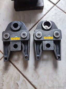 Rems čelisti, Pístnice, Nožová hlava - 3