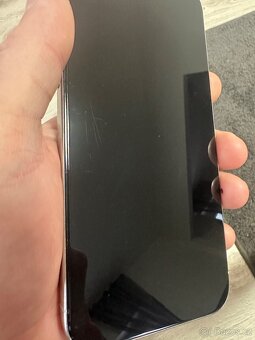 iPhone 15 Pro Max 256gb stříbrný Titan - 3