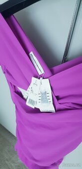 Nové šaty vel.S pc: 4800kč - 3