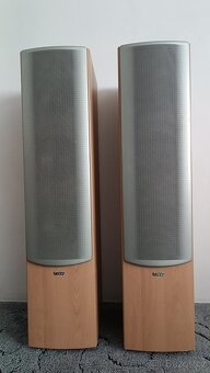 Infinity Beta 40 - 3