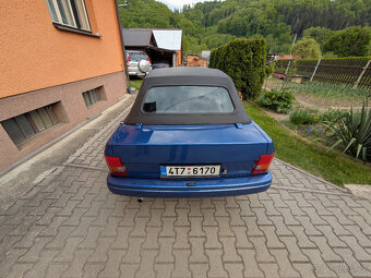 Ford Escort 1.6i - 3