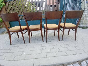 4 staré židle - 3