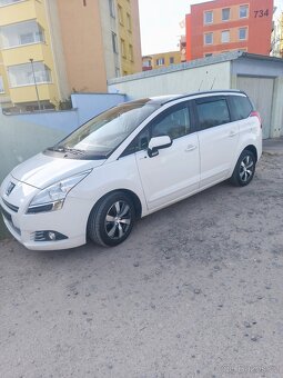Peugeot 5008 - 3