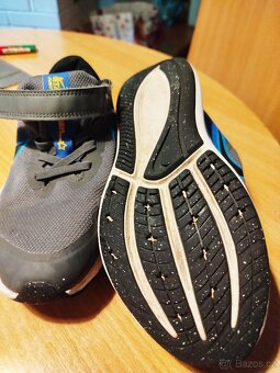 Dětská sportovní obuv NIKE - 3