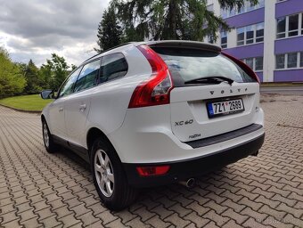 Volvo XC60 2,4 D AWD servis + pneu - 3