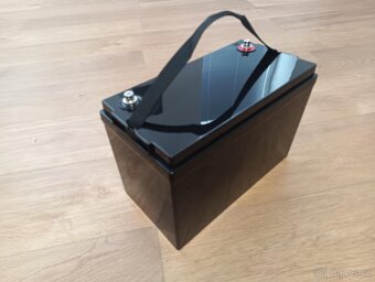 DATOUBOSS 12V 100Ah LiFePO4 Baterie (Max Výkon 1280W) - 3