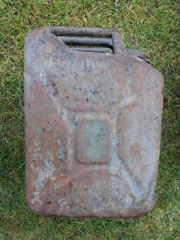 Kanistry Wermacht Kraftston 20 l, Feuergrfahrlich 1942, WS 3 - 3