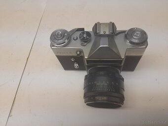 Fotoaparát na kinofilm ZENIT E s bleskem SL3. - 3