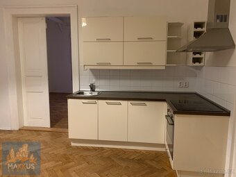 Pronájem bytu 3+kk (90 m2), Praha 2 - Vinohrady,  Chodská - 3