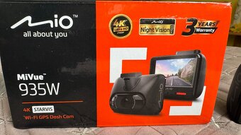 Autokamera Mio MiVue 935W - 3