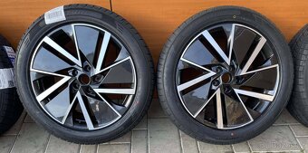 VEGA AERO orig.skoda Superb3V 5x112 8j x19 ET 44 235 50R19 - 3