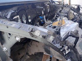 karoserie VW Touareg 7P0 - 3
