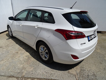 Hyundai i30 1.6GDi,99kW,1majČR,S.kniha,67tkm,klima,ALU - 3
