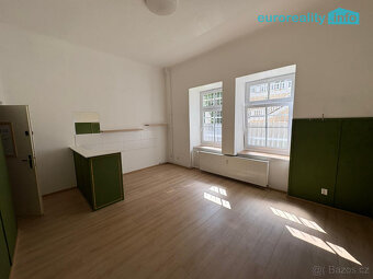 Pronájem, kancelář, 25 m2, Mariánské Lázně - 3