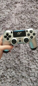 Prodám PS4 Slim - 3