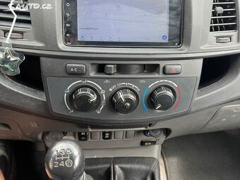 Toyota Hilux, 2.5D-4D-DOUBLE-4x4-KLIMA-PĚKNÉ - 3