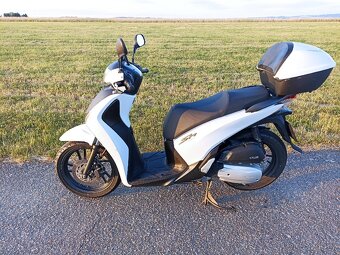 Honda SH 125 i rok výroby 2014, 9500 km najeto - 3