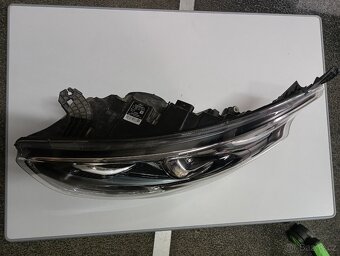Světlo Ford Custom - 3