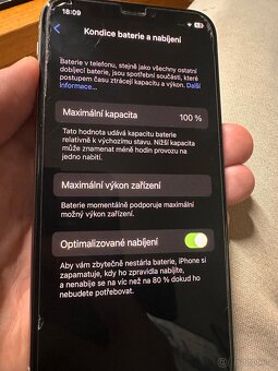 iPhone X 64 GB - 3