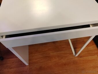 Prodám psací stůl - 3