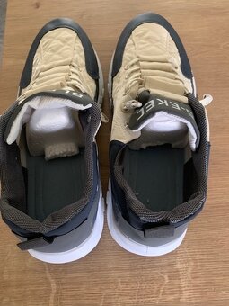 Prodám sportovní boty / tenisky, nové, velikost / č 44 - 3