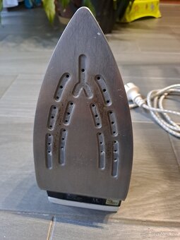 Napařovací žehlička - 3