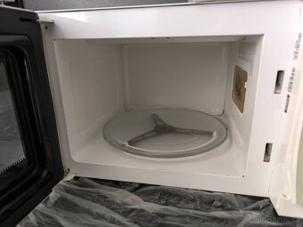 Mikrovlnná trouba Whirlpool AVM 542 - 3