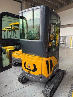 Minibagr Kubota g16 se pro cab - 3