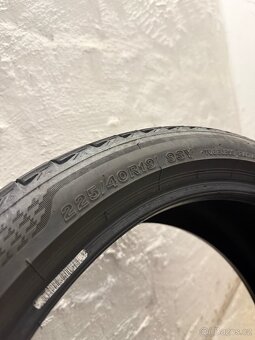 Letní pneu  225/40 R19 - 3