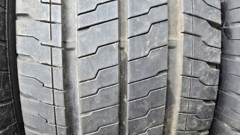 Letní pneu 235/65/16c Continental - 3
