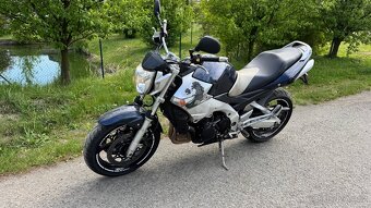 Suzuki GSR 600 2006 - 3