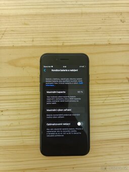 iPhone 8 64GB - 3