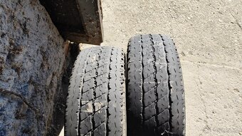 Prodám letní pneu Bridgestone 215/70 r15c - 3