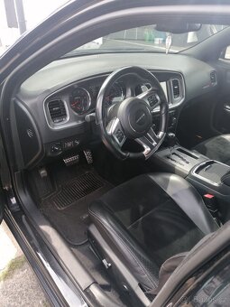 Dodge Charger SRT - 3