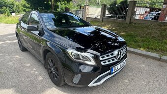 Mercedes-Benz GLA 200d 4Matic Style - 3