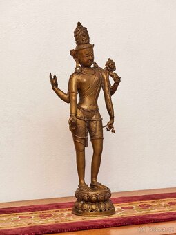 Bronzová socha bodhisattvy Avalókitéšvary (Padmapáni) - 3