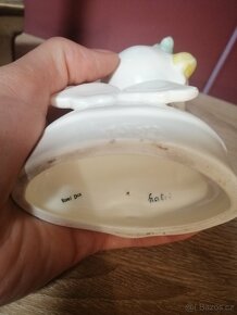 Porcelánová soška andílek s holubicí - 3