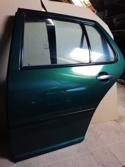 Prodám zadní dveře na VW Golf 4 - 3
