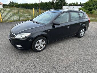 KIA CEED-1.6-92KW-KLIMA-129000-KM-SERVISKA - 3