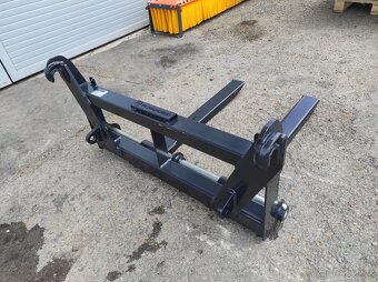 Manipulační lehké paletizační vidle, sklopné pro malotraktor - 3