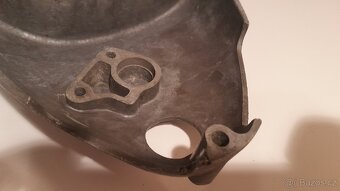 Víko zapalování ČZ 125c a 150c - 3