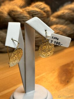 Zlaté náušnice 3,95g (1798 Kč/g) - 3