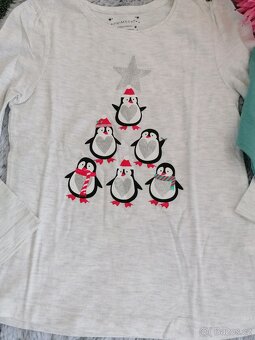 Dvě krásné dívčí trička - 3